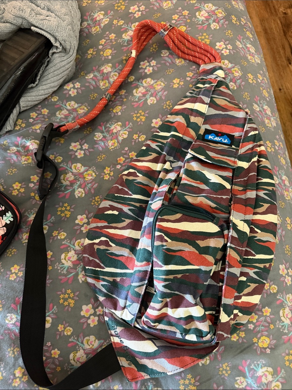 KAVU Kids' Camo Sling Backpack - Multicolor